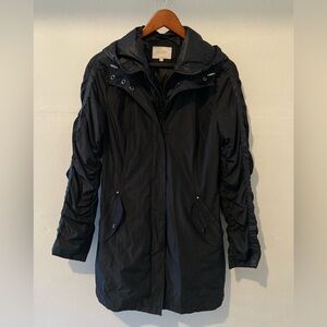 NWOT. Laundry By Shelli Segal Black Quilted Jacket   Unique sleeve detailing!!